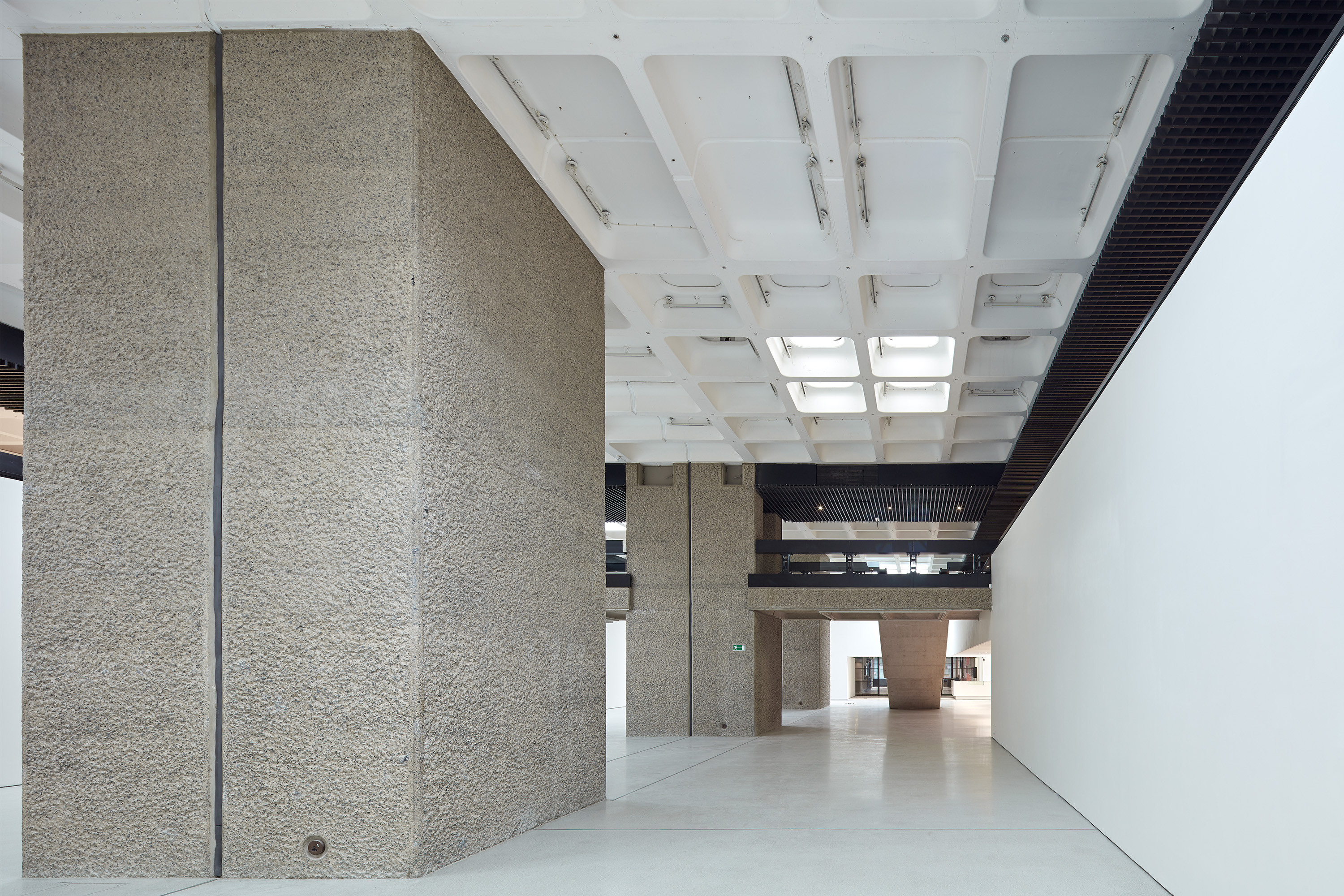 BARBICAN ART GALLERY